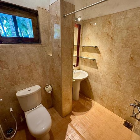 Brinkhouse Guesthouse , Unawatuna Beach Zewnętrze zdjęcie