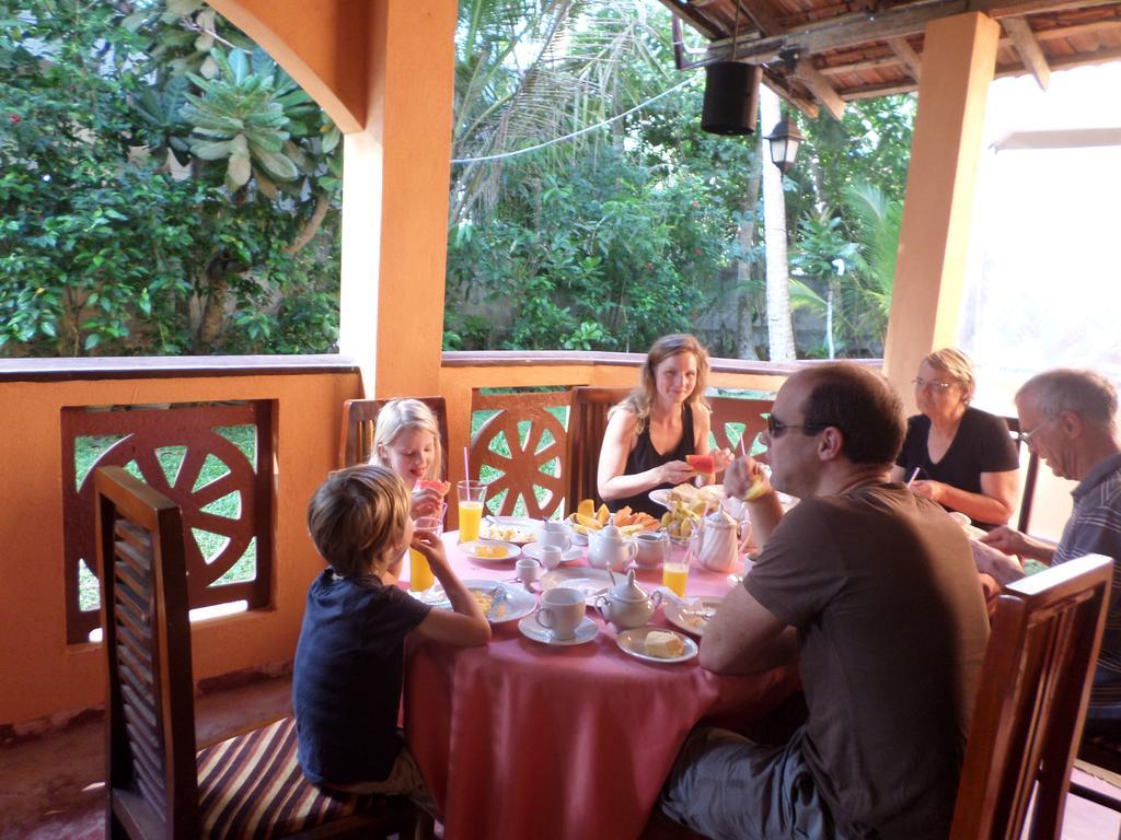 Brinkhouse Guesthouse , Unawatuna Beach Zewnętrze zdjęcie